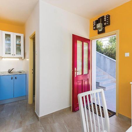 Lovely Apartment In Rabac With Kitchen Exterior foto